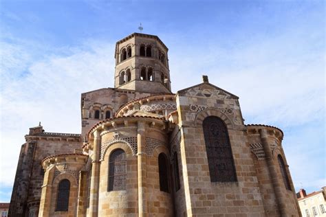Voici les dernières offres d'emploi à issoire vous cherchez une offre d'emploi à issoire ? Abbatiale Saint-Austremoine d'Issoire - Visites - Auvergne
