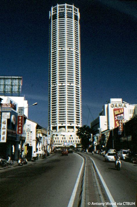 Some fun things to in the top komtar, relive your childhood with jelly bump. Menara KOMTAR - The Skyscraper Center