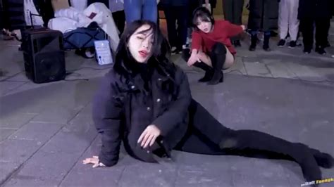 Korea Girl Twerk In Public Youtube