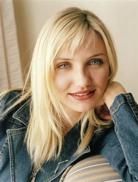 Before that, though, her singing experience was a bit limited, and it always made her nervous. Celebrity Pics: Cameron Diaz