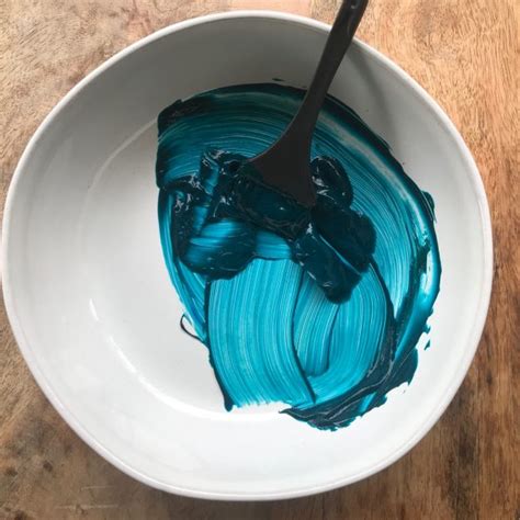 How To Get The Perfect Teal Hair When You Can't Buy It