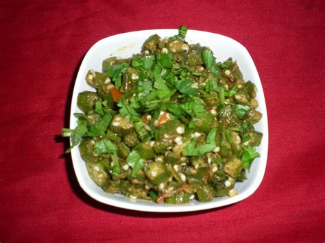 Lady finger recipe in hindi. Bhindi ki Sabzi / Lady's Finger Recipe