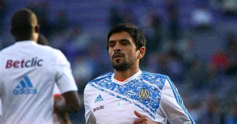 Make social videos in an instant: Lucho Gonzalez à l'OM en octobre 2011, lors d'un match à ...