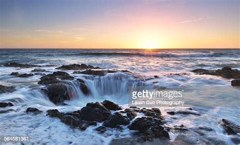 Thors Well Sunset Cape Perpetua Oregon High Res Stock Photo Getty Images