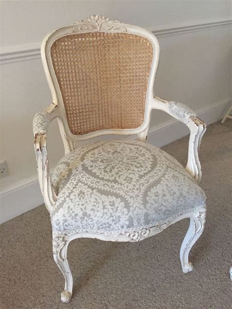 Finished upholstered chair in damask fabric with cream ...