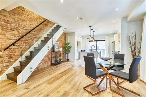 It is bounded on the east by bathurst street, on the north by college street, on the south by queen street west. 74 Bellwoods Ave, Trinity Bellwoods, Toronto - Price ...