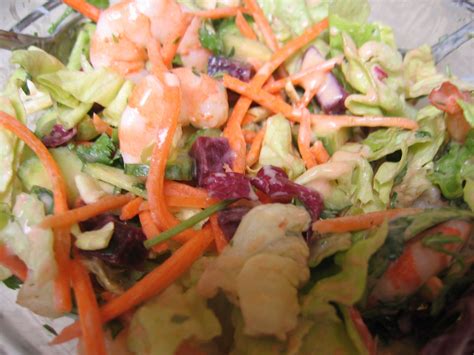 Butter leaf lettuce, also known as bibb lettuce, is a cultivar of a lesser used lettuce called butterhead lettuce. shrimp and butter lettuce salad | Nutrition recipes, Food ...