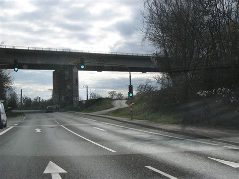 Sulzbachtalbrücke is a motorway bridge / freeway bridge, steel plate girder bridge and steel bridge that was built from 1934 until 1936. Wiesbaden: Neubau Salzbachtalbrücke - Deutsches ...