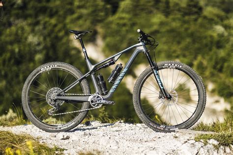 Canyon Lux Goes Downcountry The New Lux Trail Mtb Magcom