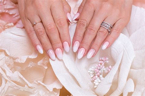 21 Stunning Acrylic Ombre Nails To Try In 2023 Zohna