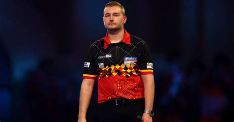 He came of age in the last quarter of 2017, making his mark and a call up to the darts' prestigious world series tour is just reward for. Dimitri Van den Bergh geeft voorsprong uit handen en ...