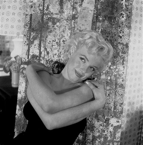 Marilyn Monroe Fotografiada Por Cecil Beaton 1956 Flickr