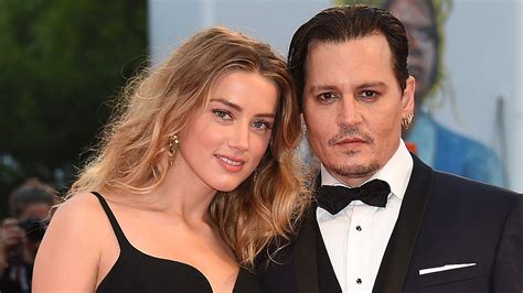 Biography, news, blog, filmography, music, video and photos. Sms'jes Johnny Depp onthullen duistere kant van acteur ...