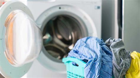 How To Wash And Dry Your Clothes Effectively During The Coronavirus