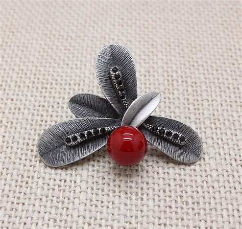Antique Silver Plated Vintage Red Brooches Pins Party Scarf Clip Metal