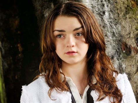 Maisie Williams Short Hair 4k Wallpapers Most Popular Maisie Williams