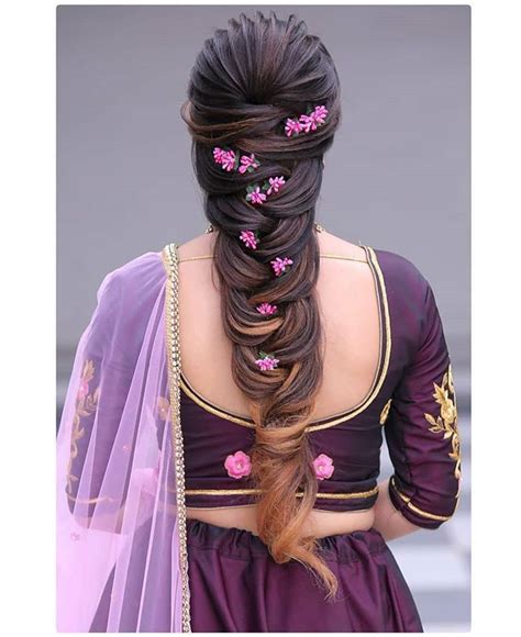 When In Doubt Braid Your Hair And Add Flowers 🌺🌼 These Bridal