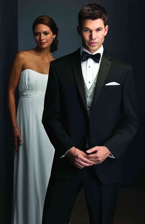 Get fitted and appropriate formal wear for men from boss formal wear in evergreen park, il. Tuxedo Rental in Rochester, NY | Vittorio Menswear & Tuxedo