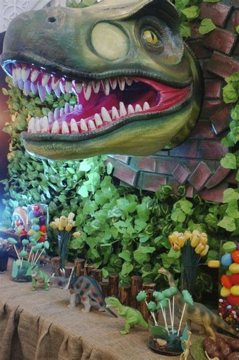 Dominion has been delayed a year to june 10, 2022, universal announced on tuesday. 10 Must-Haves For Your Jurassic World Party | Dinosaur ...
