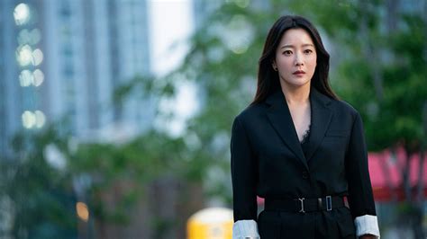Interview Kim Hee Seon Talks About Time Travel And New K Drama Alice