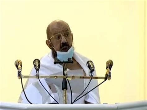 وصلى الله على نبينا محمد وعلى آله وصحبه أجمعين. خطيب عرفة: الشدائد لا تدوم.. والمصائب تُذكّرنا بنعم الله ...