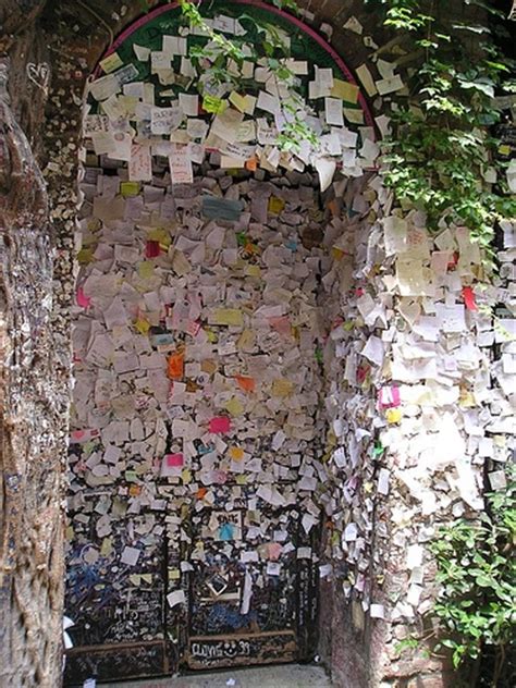How do you address a letter to italy. Letters to Juliet