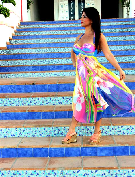 Colourful Dresses To Enjoy In Tropical And Warm Climates Read My Blog