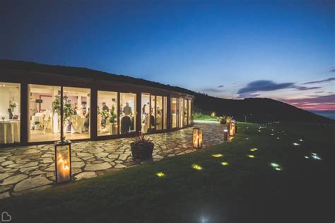 Looking for the perfect wedding location in the uk then follow us. The UK's Best Beach Wedding Venues | Wedding Advice ...