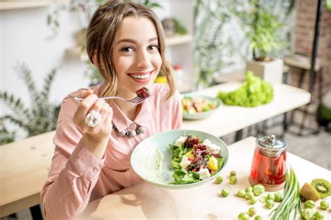 Manger sainement et équilibré les conseils à prendre en compte