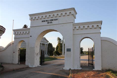 A Look At The Famous Burials At Rose Hill Cemetery In Macon Ga