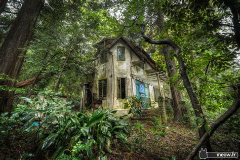 32 Hauntingly Beautiful Photos Of Abandoned Places Adventure Seeker