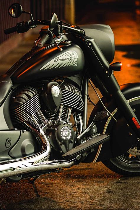 Automotive.transportation.design@gmail.commakes a statement and backs it upthe chief dark horse looks mean for. EXCLUSIVE: 2016 Indian Motorcycle Chief Dark Horse | FIRST ...