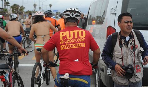 Cronica Ensenadense Fallido Paseo Ciclista Nudista En Ensenada