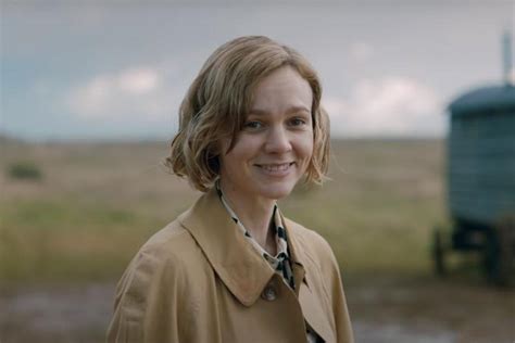 Carey mulligan, ralph fiennes, lily james, johnny flynn, ben chaplin, ken stott, archie barnes, monica dolan, eamon farren, paul ready. Watch: Ralph Fiennes, Carey Mulligan make discovery in ...