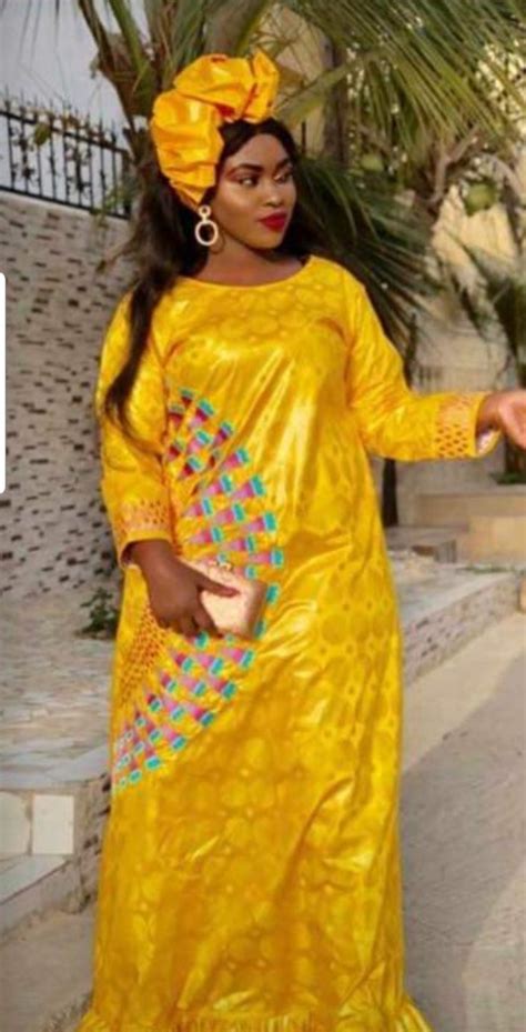 Pin By Kadiatou On Robes En Bazin Latest African Fashion Dresses