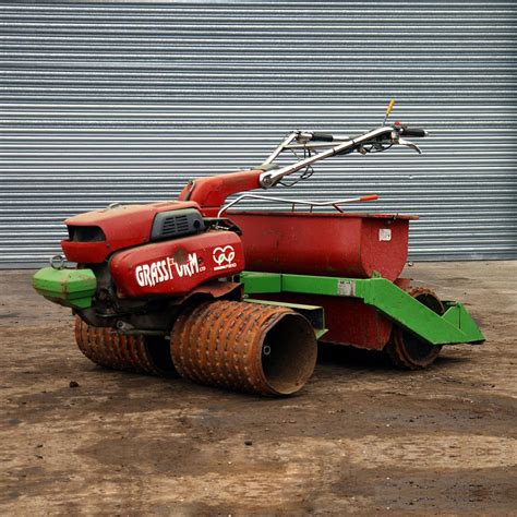 This method is typically more expensive than other seed distribution methods. Blec Cultipack Seeder, Slit Seeder Rental - Grassform