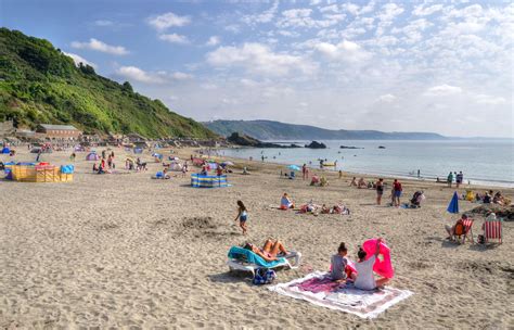 The Beach At Looe Cornwall When The Weather Is Continuall Flickr