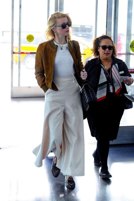 Amber Heard Spotted At Jfk Airport In New York Amber Heard Picture