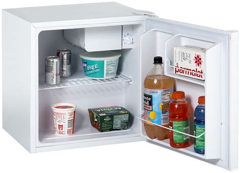 Avanti White Compact Refrigerator Rm17m0w