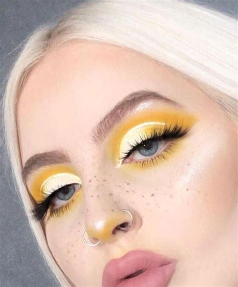 Read Information On Eye Makeup Tips And Tricks In 2020 Yellow Eye