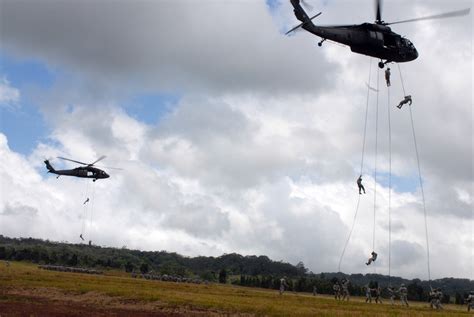 Airmen Graduate Air Assault Course With Soldiers
