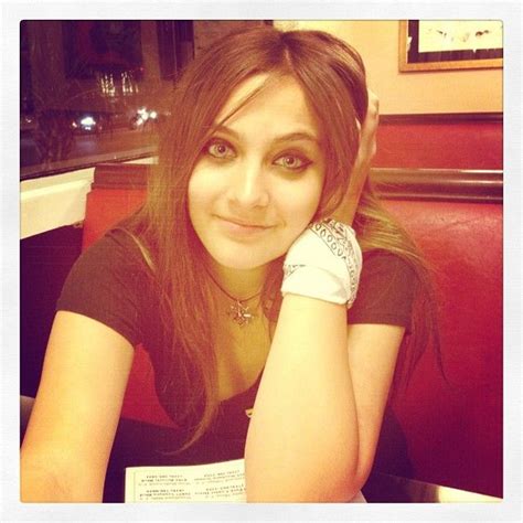 Paris jackson / top pics. Paris Jackson Instagram http://sizlingpeople.com/wp ...