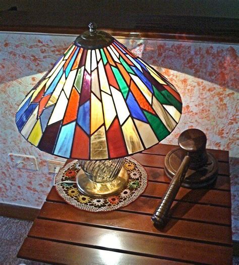 VITRAIL LAMPE | Tiffany stained glass, Stained glass lamps ...