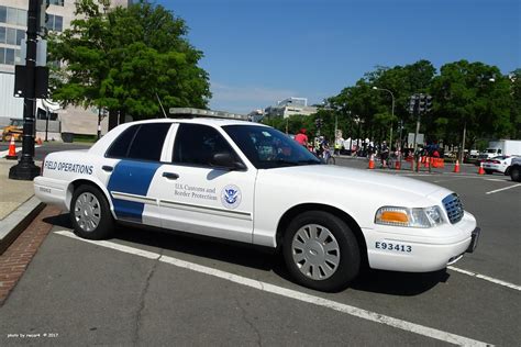 Us Customs And Border Protection 2009 Ford Crown Victoria 6 A