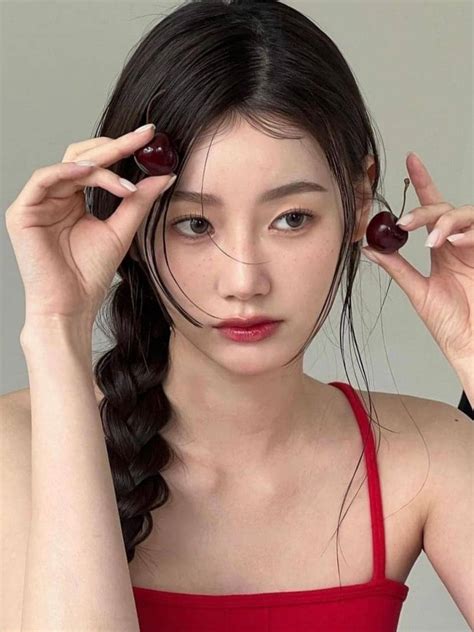 How To Create A Romantic Korean Braided Hairstyle In 5 Easy Steps