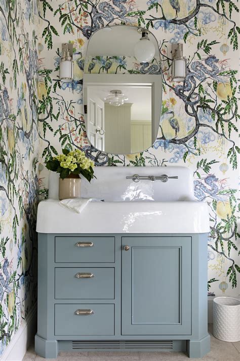 Bold Wallpaper Small Bathroom Home Design Ideas