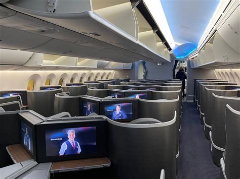 American Airlines Boeing 787 Business Class Sexiz Pix