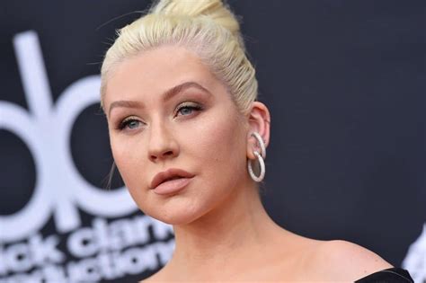 Christina Aguilera Is Leaking What Was Dripping Down Her Legs Photos Daily Post Nigeria