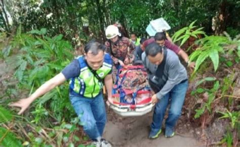Последние твиты от twtkecantikan (@twt_kecantikann). Wanita Maut Ketika Mendaki Bukit Banang, Jatuh Gaung ...