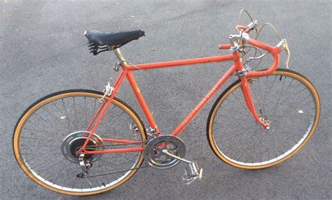 Enjoy an adventurous ride on almost any terrain when you use the schwinn women's gtx1 700c dual sport bicycle. 1972 Schwinn Super Sport Bicycle Mens Bike Orange Handmade ...